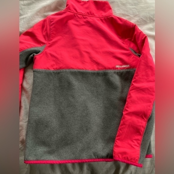 Under ARMOUR kids pink and grey fleece jacket. Size 16.5” pit to pit - Picture 3 of 6